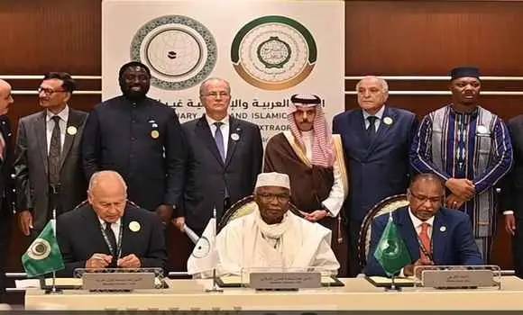 السيد عطاف يحضر مراسم التوقيع على تأسيس آلية ثلاثية بين الجامعة العربية ومنظمة التعاون الإسلامي والاتحاد الإفريقي لدعم القضية الفلسطينية